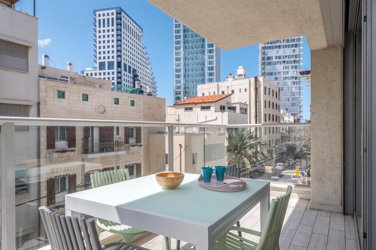 3 Bedrooms Apt Balcony & Parking Near Banana Beach Tel-Aviv Extérieur photo