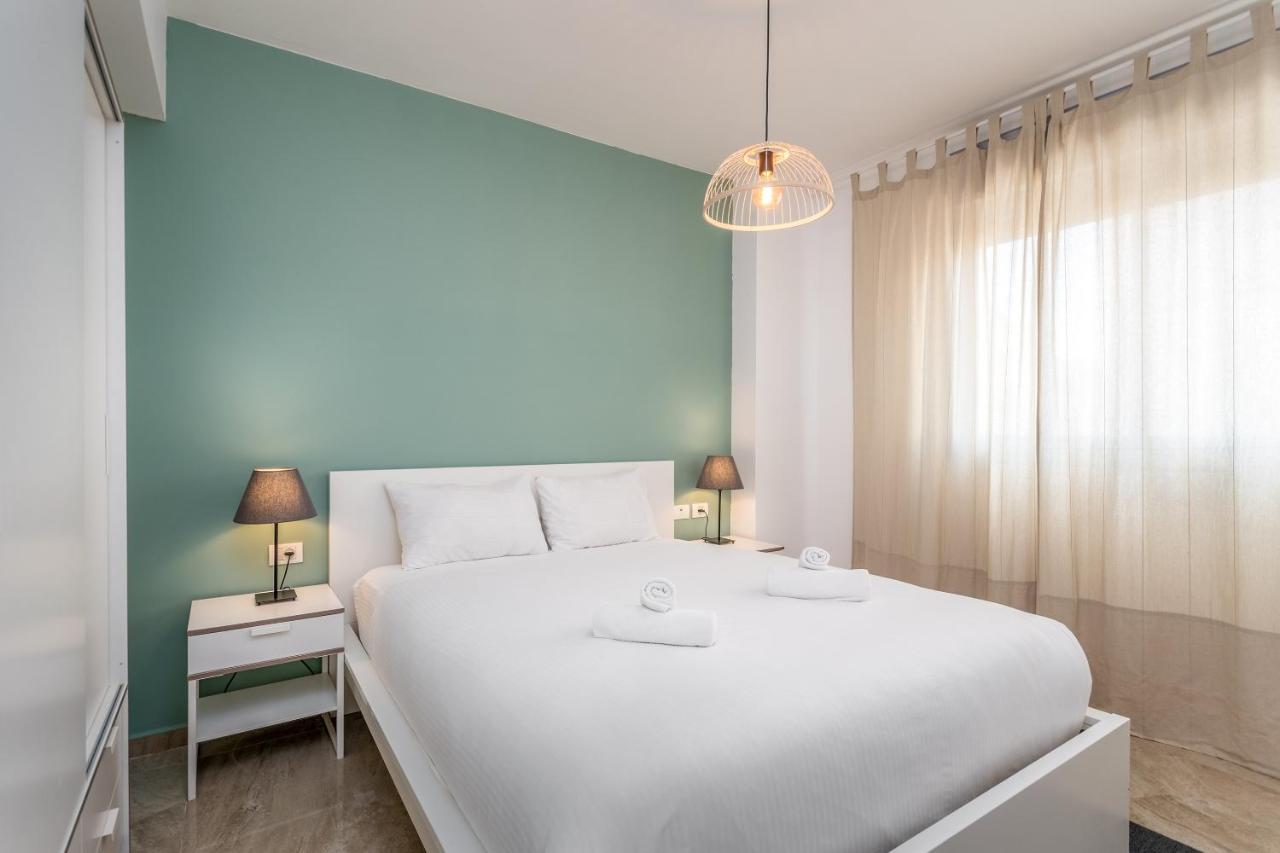 3 Bedrooms Apt Balcony & Parking Near Banana Beach Tel-Aviv Extérieur photo